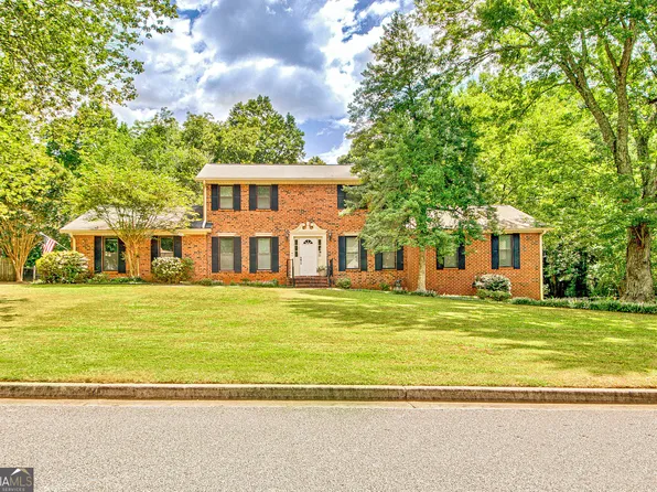 8116 Autumn Forest Dr, Jonesboro, GA 30236