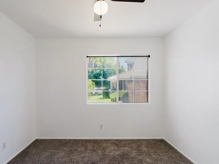 37347 Waterman Ave — Photo 23