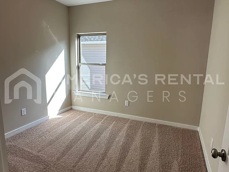 3764 Seaside Sparrow Cir — Photo 18