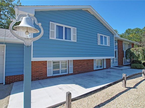 3rd image of 14850 Orchard Ave