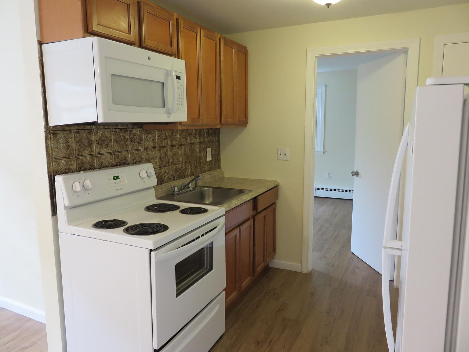 4 Nesbit Ave APT B3, West Hartford, CT 06119 Zillow