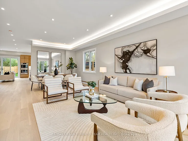 4 Drake Cres — Photo 4