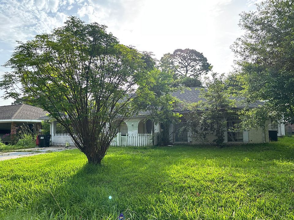 1st image of 103 San Carlos Cir