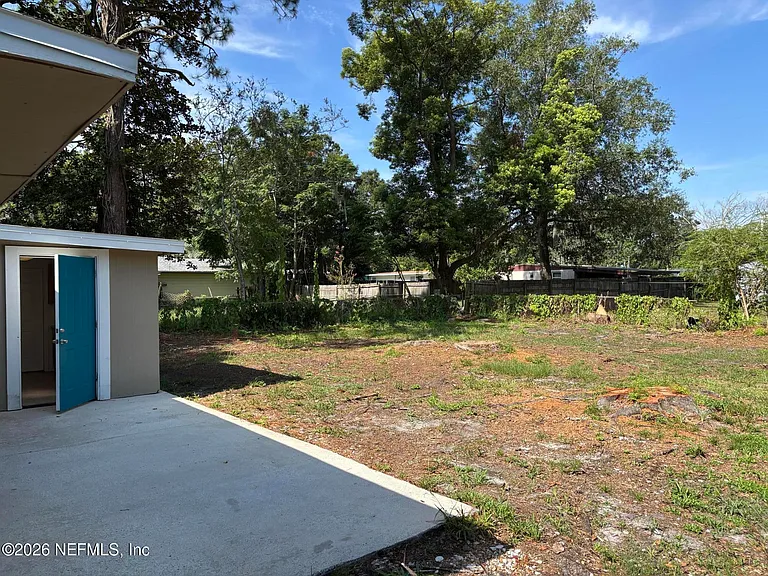 1824 Brookview Dr S — Photo 18