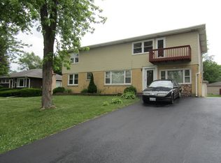 1S480 Leahy Rd, Oakbrook Terrace, IL 60181