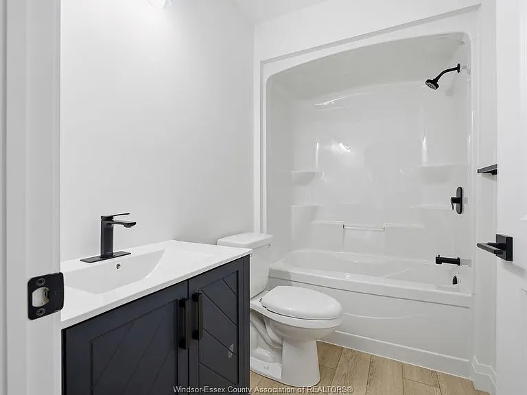 133 Laird Ave #203 — Photo 15