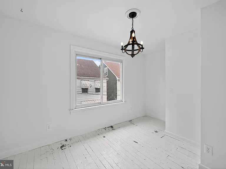 365 N Prune St — Photo 11