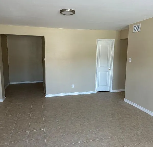 4018 San Agustin Ave #A — Photo 2