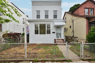 1189 East 96th Street in Canarsie