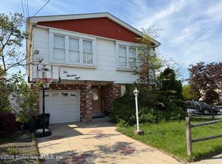 208 Kelly Blvd, Staten Island, NY 10314