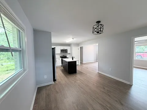 919 N Weldon St — Photo 5