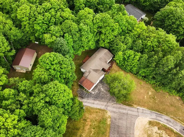 3443 American Way NW, Williamsburg, MI 49690