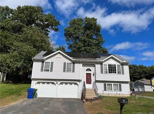 19 Running Brook Dr, Waterbury, CT 06704