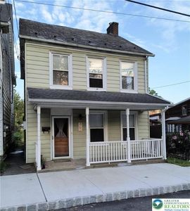 462 Main St, Freemansburg, PA, 18017