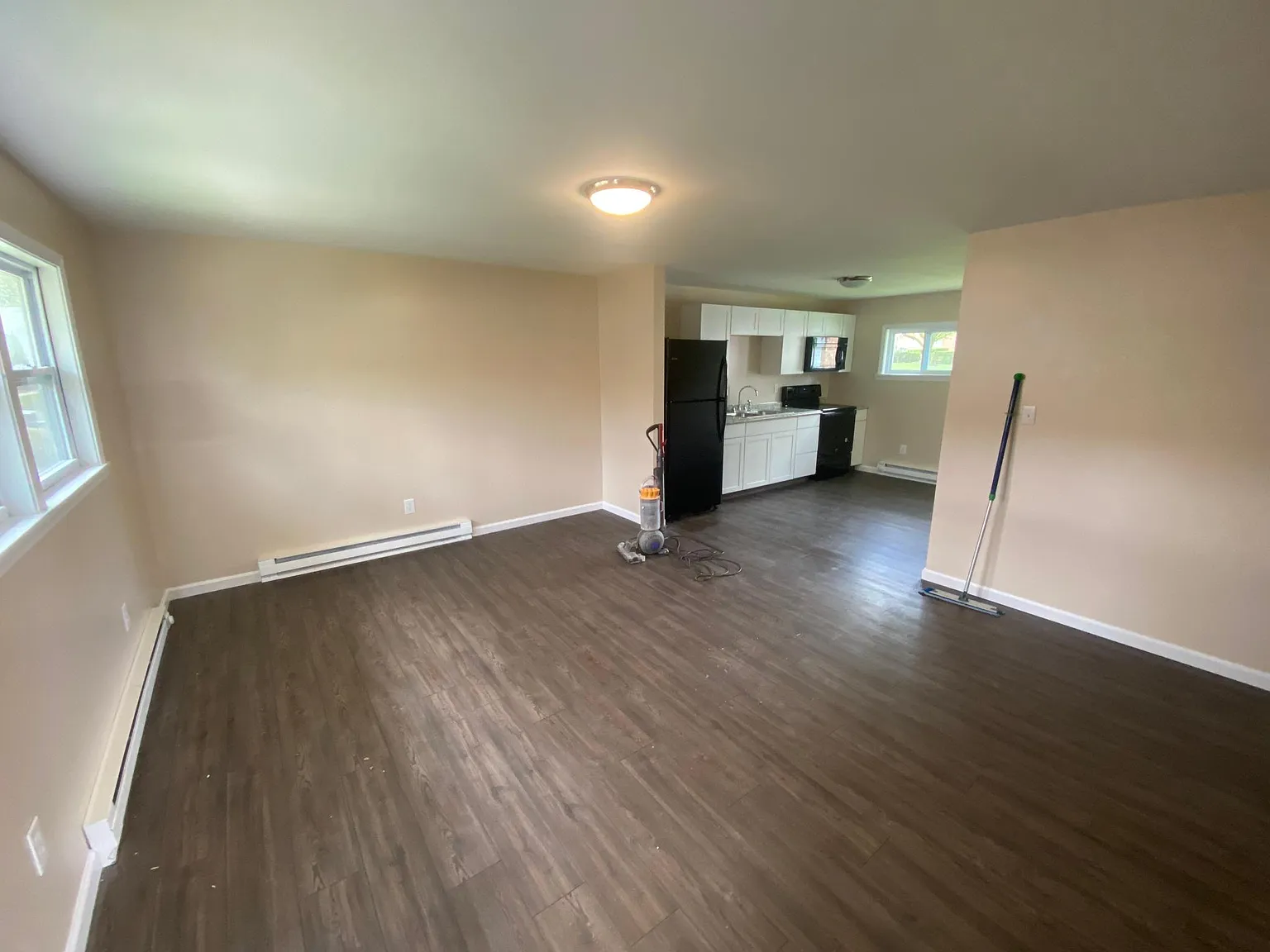439 Colton Ave — Photo 3