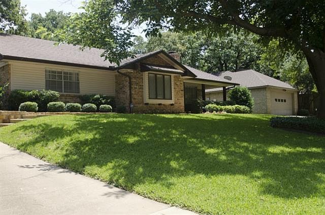 1st image of 2505 Tanglewood Dr