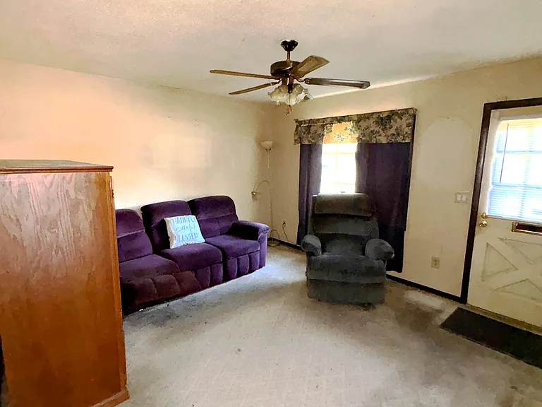 2148 N Church St — Photo 14