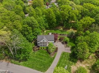 35 Chincopee Rd, Lake Hopatcong, NJ 07849