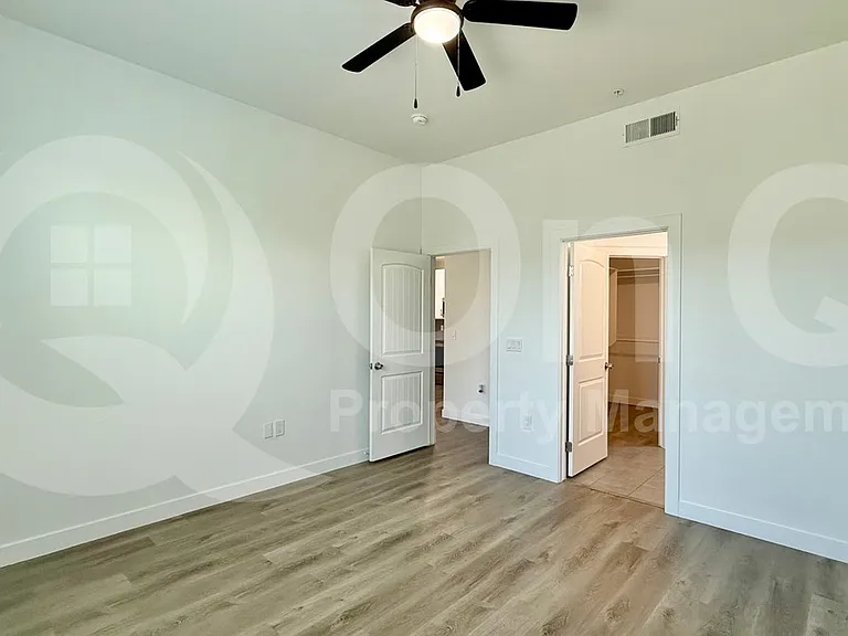 9160 N 67th Ave #224 — Photo 12