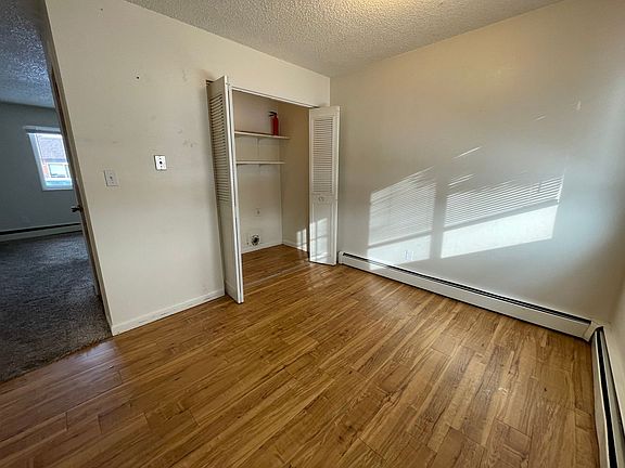 5th image of 736 37th Ave APT D