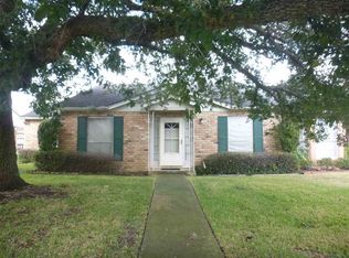 5930 Meadow Way, Beaumont, TX 77707