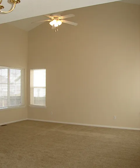 5065 Stone Fence Dr — Photo 3