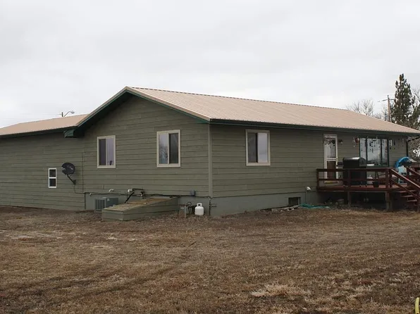 908 1st St E, Buffalo, SD 57720