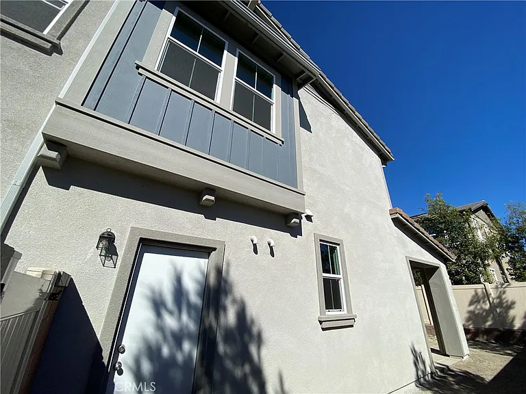 8790 Bay Laurel St — Photo 5