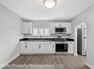 107 Broadway St, Coraopolis, PA 15108