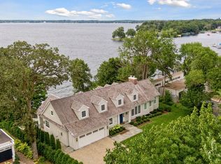 19720 Lakeview Ave, Excelsior, MN 55331