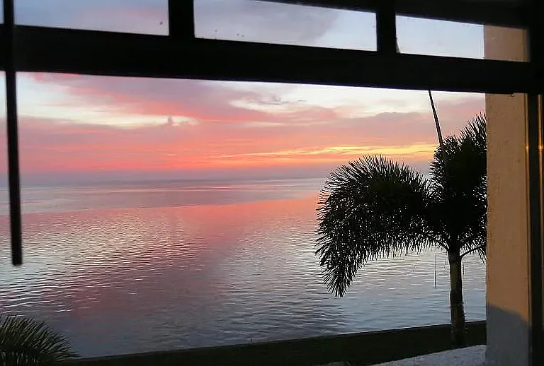 Coquina Key Dr SE — Photo 4
