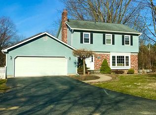 2 Bent St, Flanders, NJ 07836