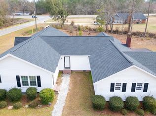 708 Miles Rd, Baxley, GA 31513