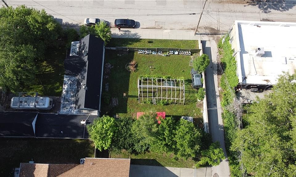 1st image of 1108 W 24th St
