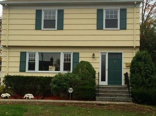 72 Lyons Rd, Scarsdale, NY 10583