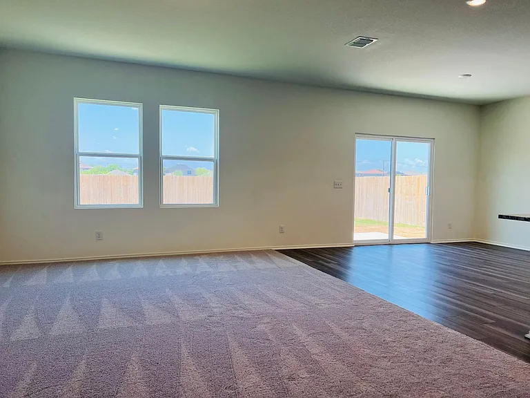 8907 Colony Mdw — Photo 8