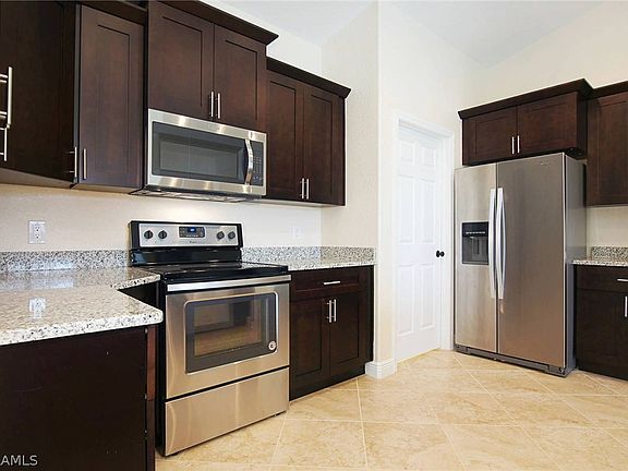 5th image of 2604 SW 17th Place Cpe