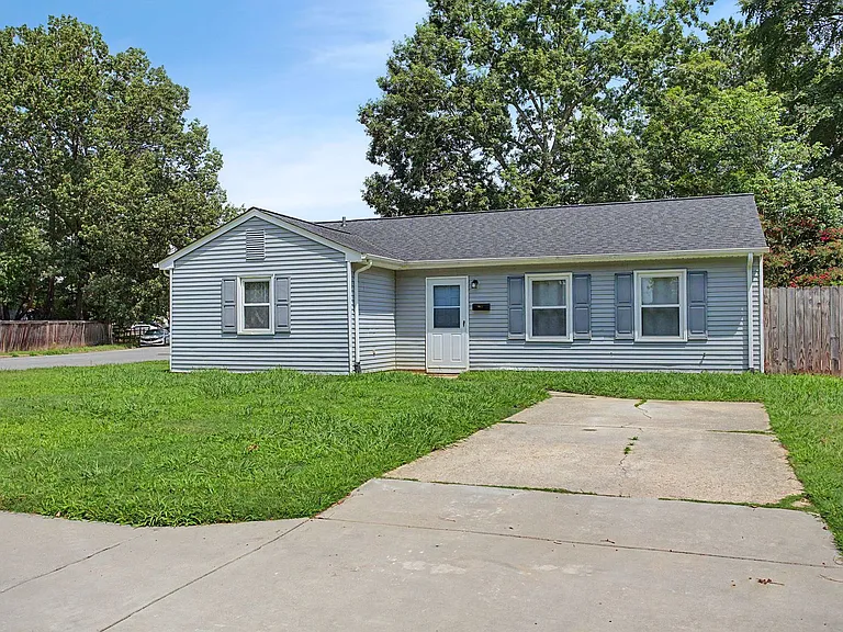 4024 Campbell Rd — Photo 1