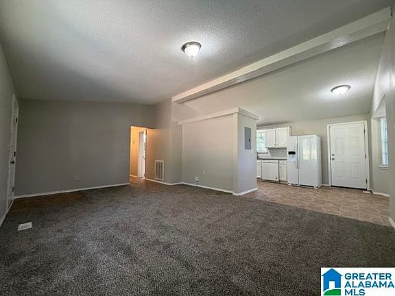 4th image of 9 Polaris Cir
