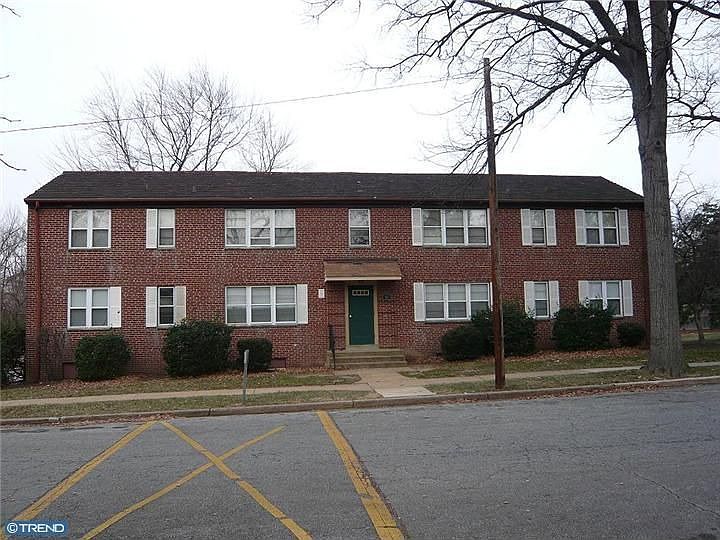 1st image of 50 Court Dr