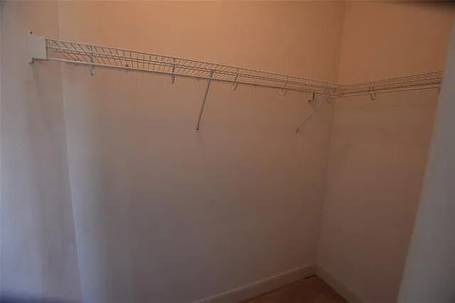 11603G Tomahawk Creek Pkwy #G — Photo 11