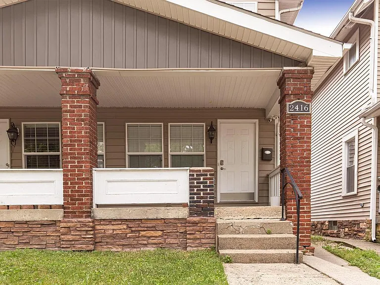 2416 Indianola Ave — Photo 14