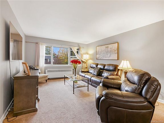 3rd image of 121 N Broadway APT 32A