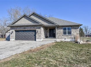 3 Walnut St, Haldimand County, ON N0A1H0