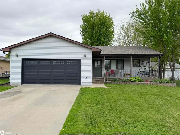 716 S 5th Ave E, Newton, IA 50208