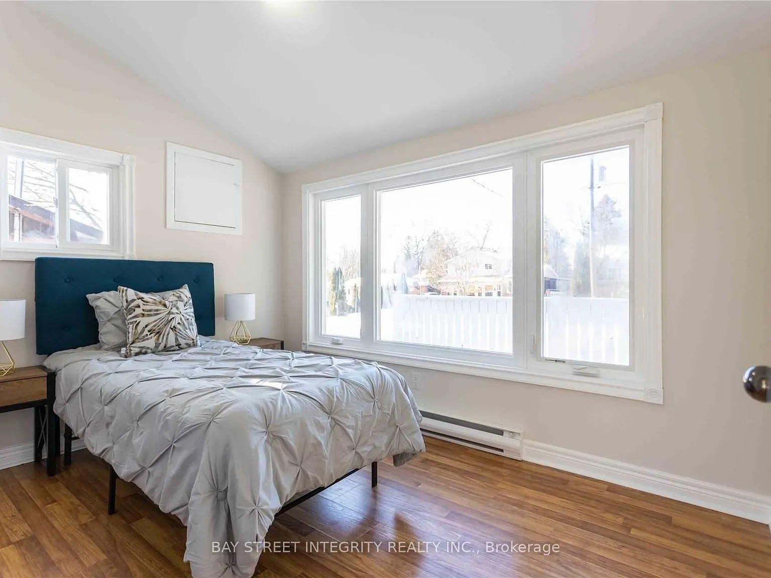 2 bed, $2,300 — Photo 4
