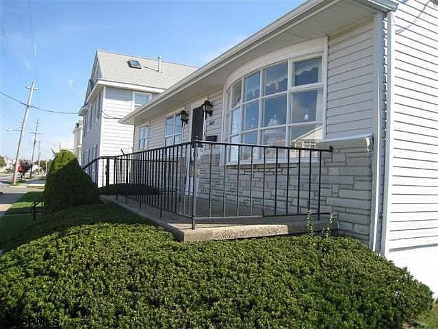 House - Front