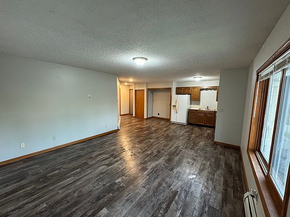 4th image of 2039 Crescent Rd APT 4