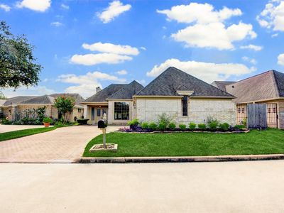 5611 Glen Pines Dr, Houston, TX, 77069