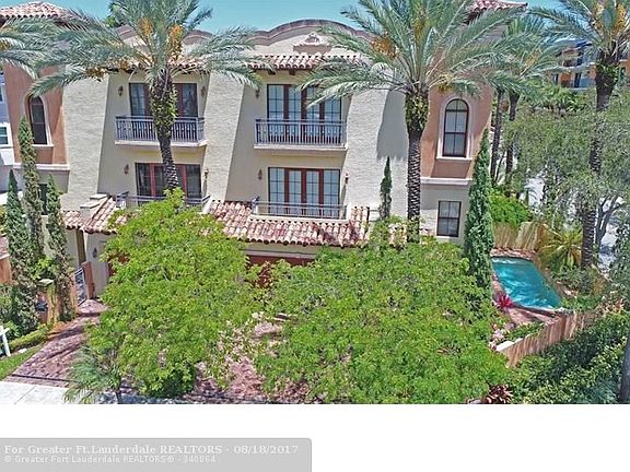 2nd image of 1021 SE 2nd Ct #1021
